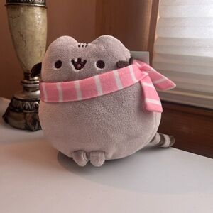 Pusheen Winter 2024 scarf mini plush